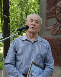 c_200_250_16777215_00_images_stories_2015_meropriyatiya_chaptynov70_chukuev.jpg
