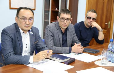 c_390_250_16777215_00_images_stories_2019_deputaty_elseti2312_popkon.jpg