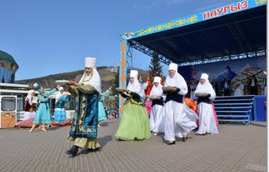 c_390_250_16777215_00_images_stories_2019_meroprijtia_nauryz2203_naur2.jpg